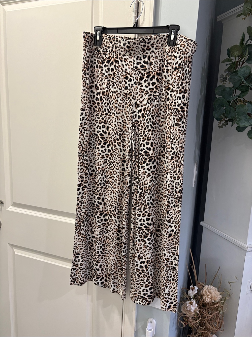 AGB Leopard Print Wide-Leg Pants - Black, Brown, Cream